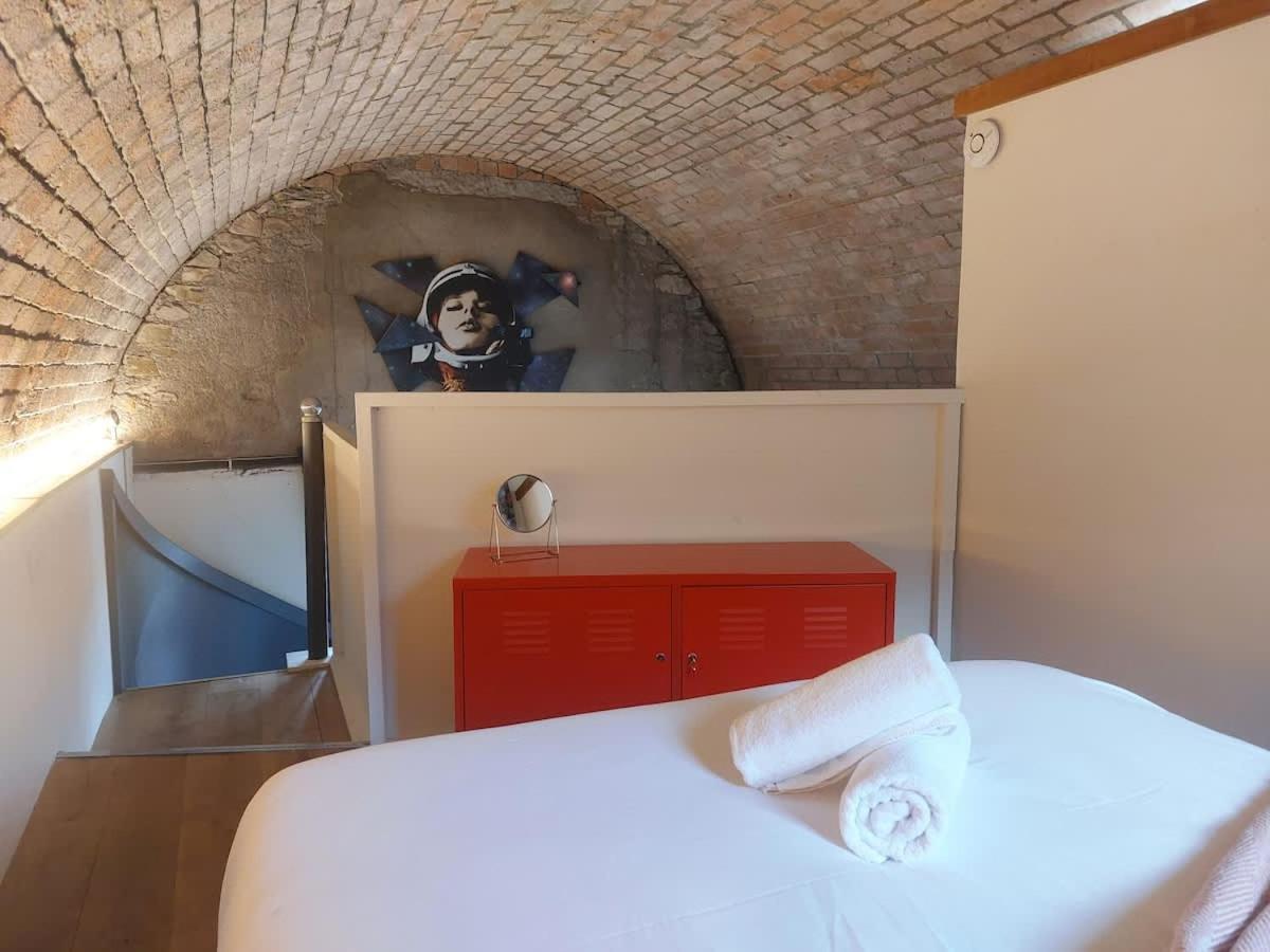 Converted Factory Loft Apartment Bristol Ngoại thất bức ảnh