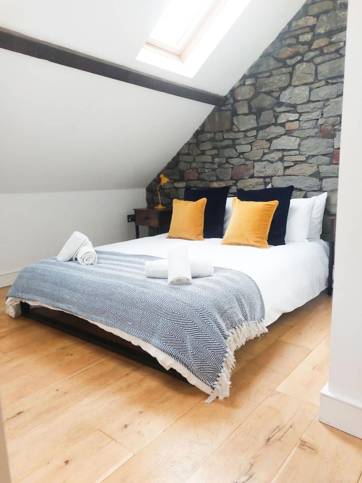 Converted Factory Loft Apartment Bristol Ngoại thất bức ảnh