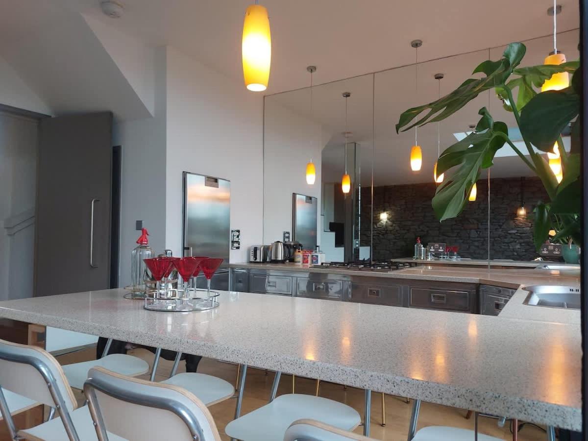 Converted Factory Loft Apartment Bristol Ngoại thất bức ảnh