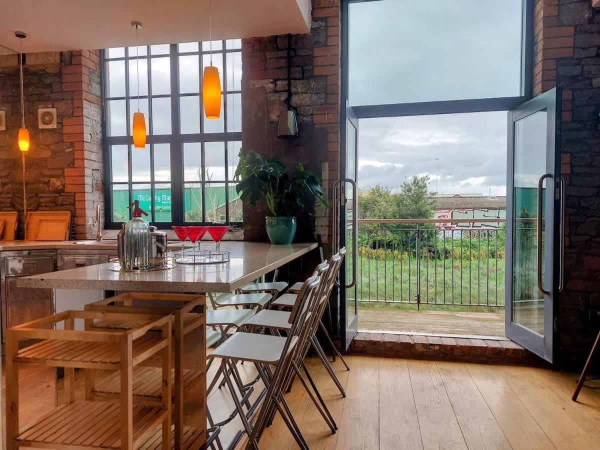 Converted Factory Loft Apartment Bristol Ngoại thất bức ảnh