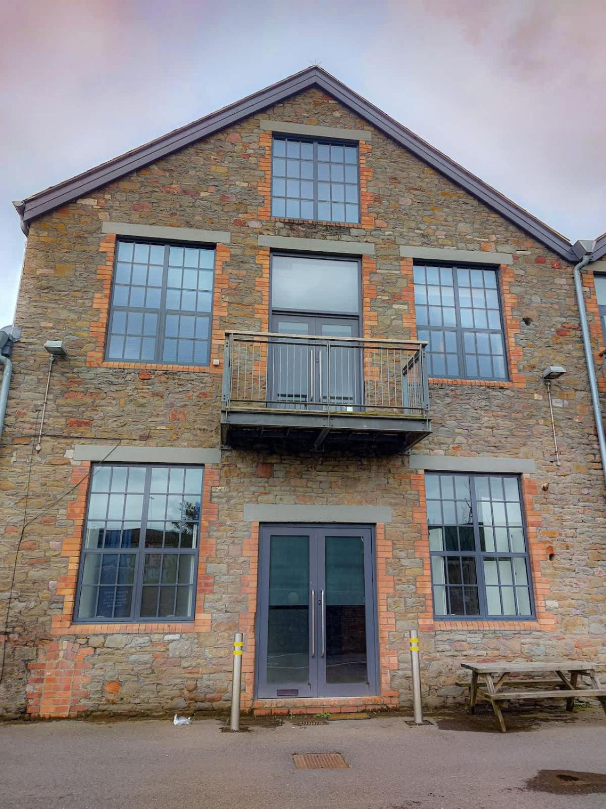 Converted Factory Loft Apartment Bristol Ngoại thất bức ảnh