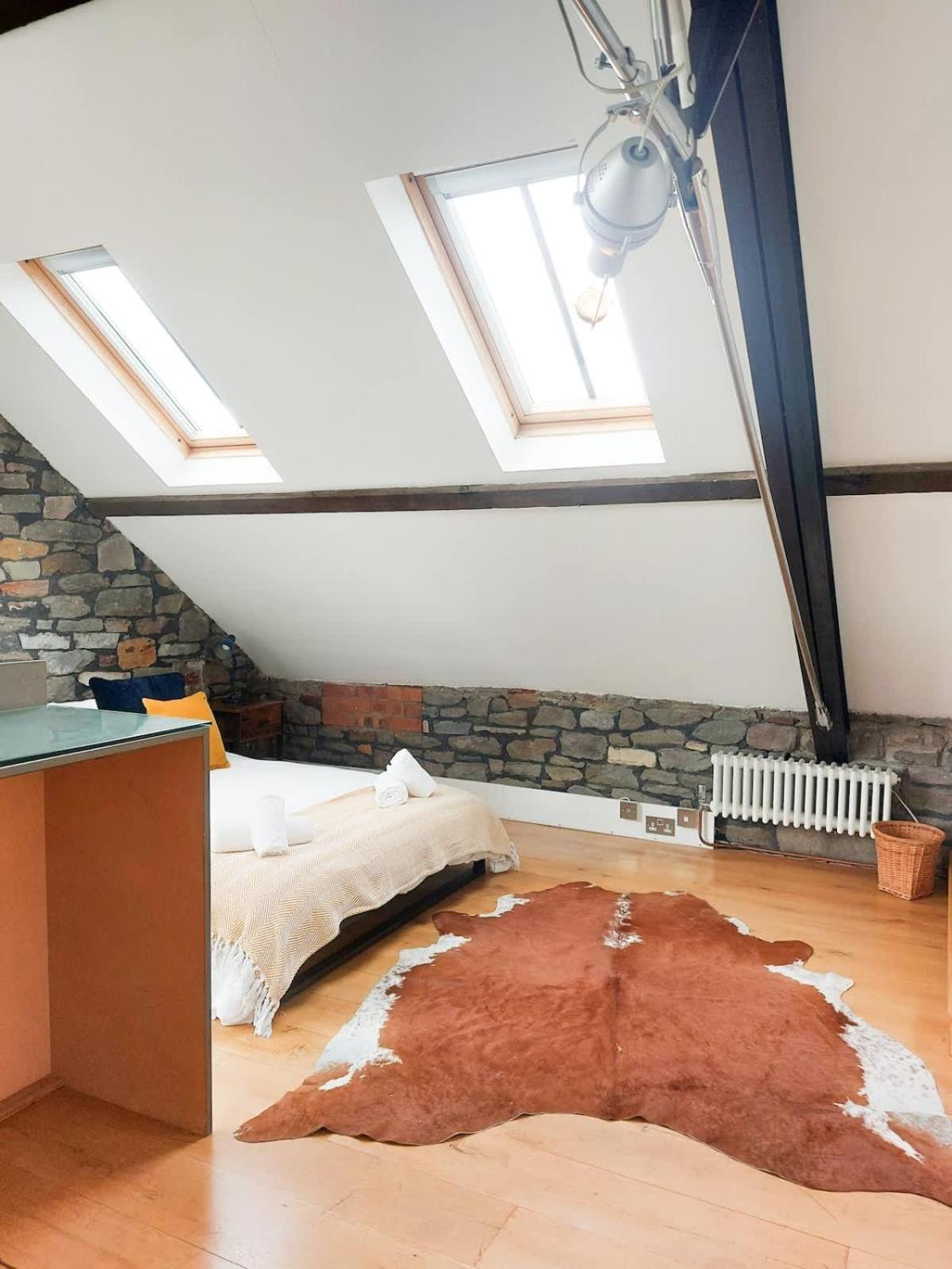 Converted Factory Loft Apartment Bristol Ngoại thất bức ảnh